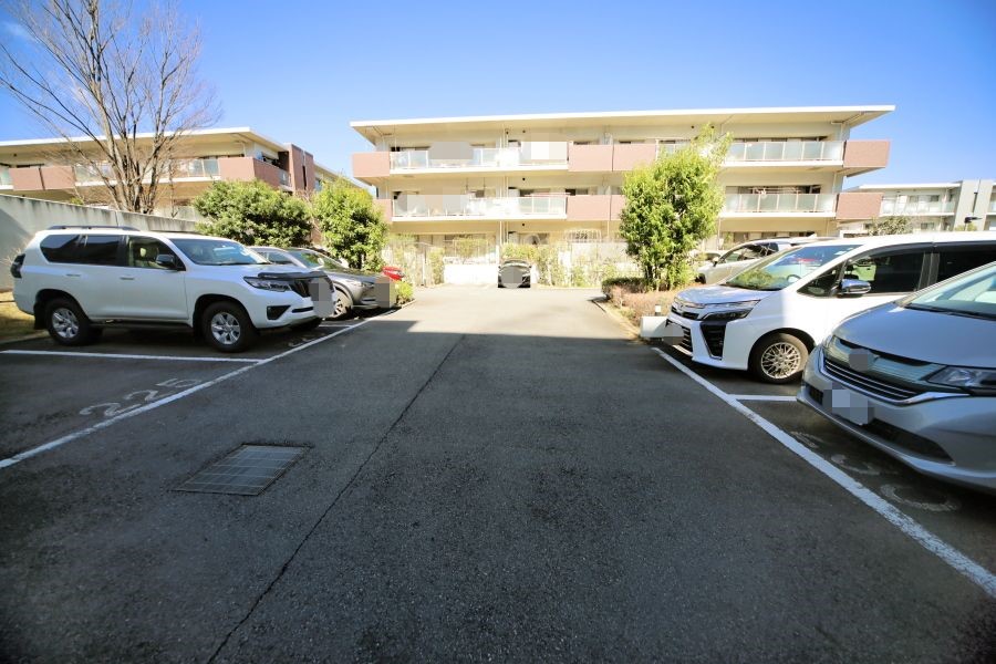 敷地内駐車場-敷地内駐車場です